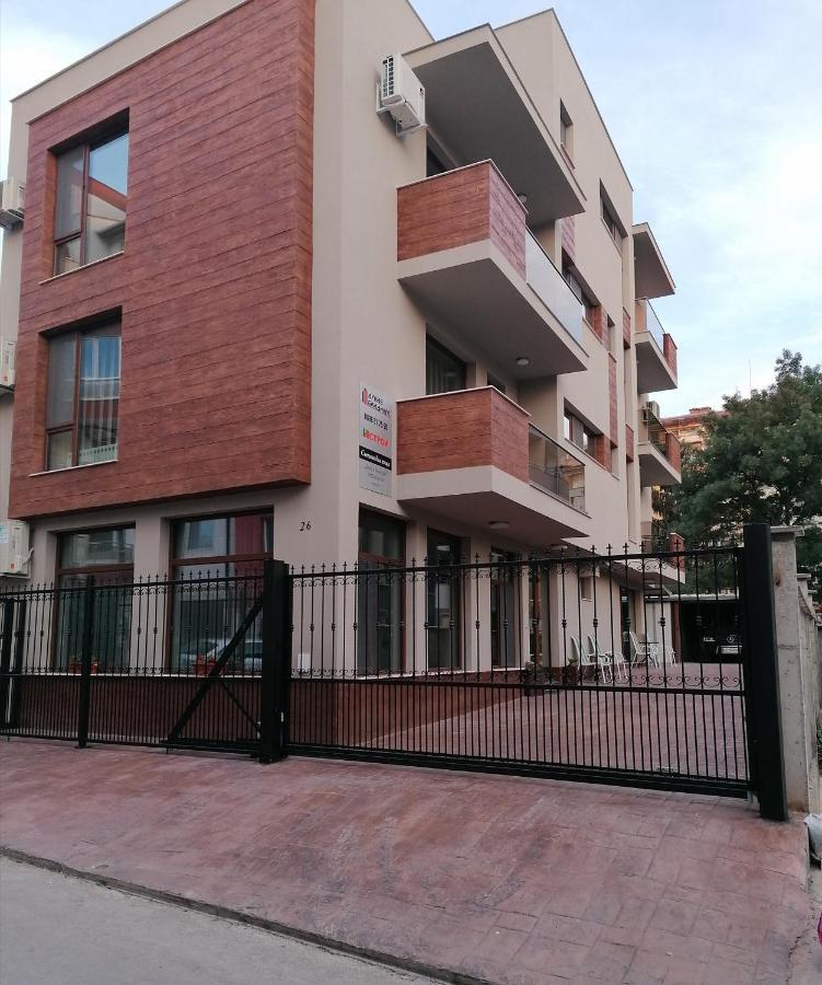 Дунав Билдингс Pleven Exterior photo